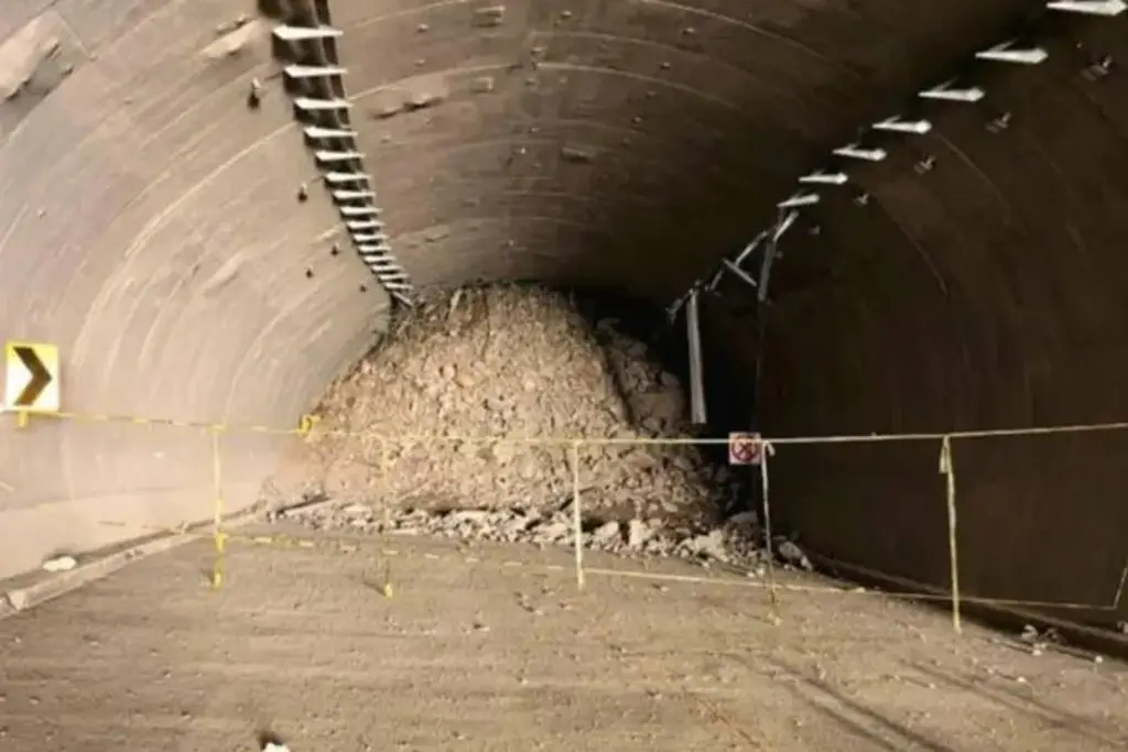 Imagen Colapsa túnel 'El Tornillo', obra de AMLO inaugurada por Sheinbaum  