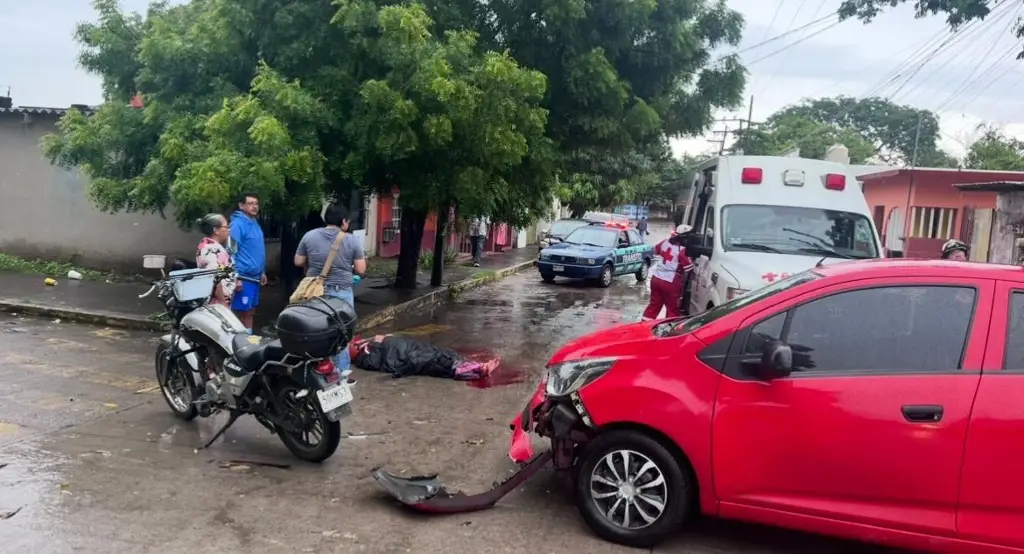 Imagen Motociclista lesionado tras choque con automóvil particular en Veracruz