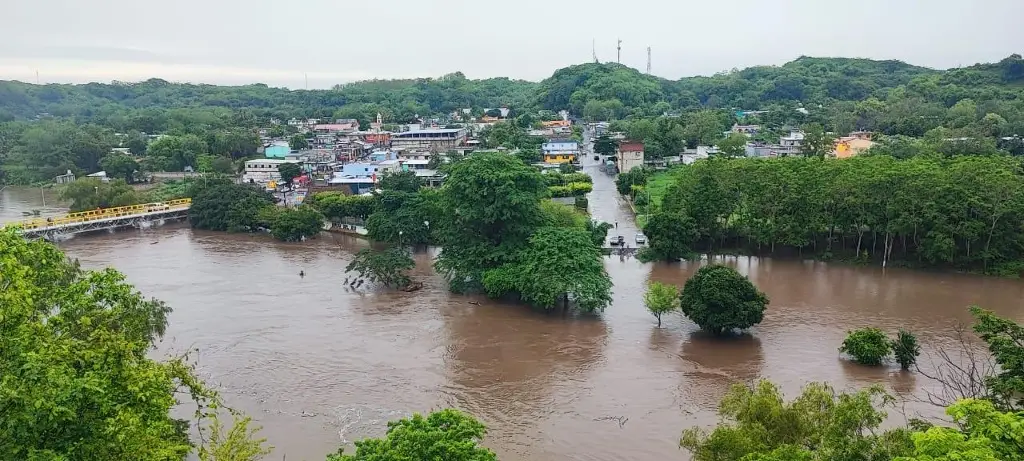 Imagen En ascenso el río Cotaxtla, alerta el alcalde 