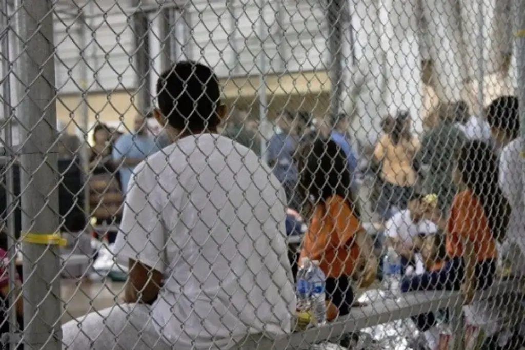 Imagen Consulado de México en California atiende a mexicano detenido por el ICE
