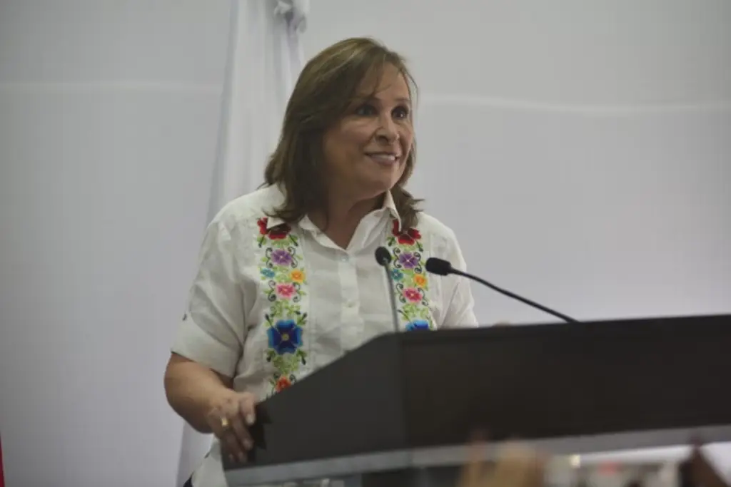 Imagen ¿Coronará Nahle a la reina del Carnaval de Veracruz Adriana Fonseca?