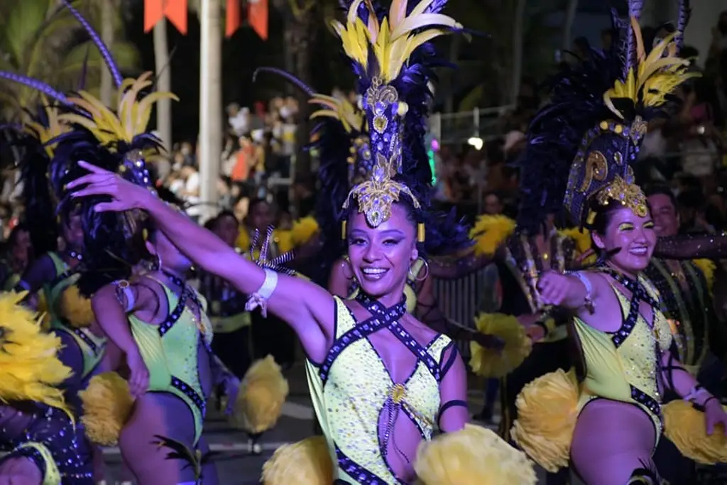 Imagen Cambia horario de los desfiles de carnaval de Veracruz 