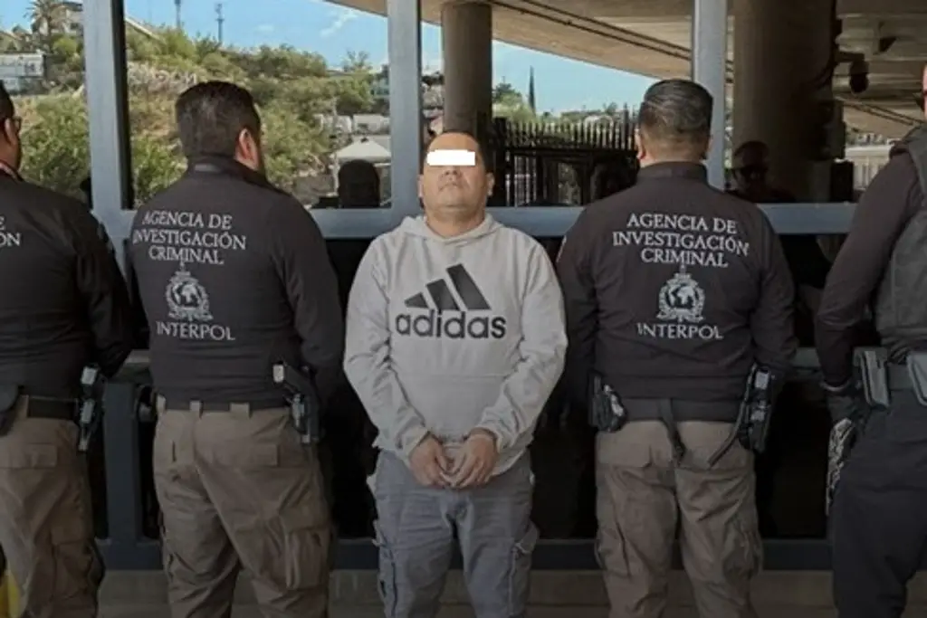 Imagen Deportan a México a Édgar Damián 'S' 'La Rana', ligado a caso Ayotzinapa