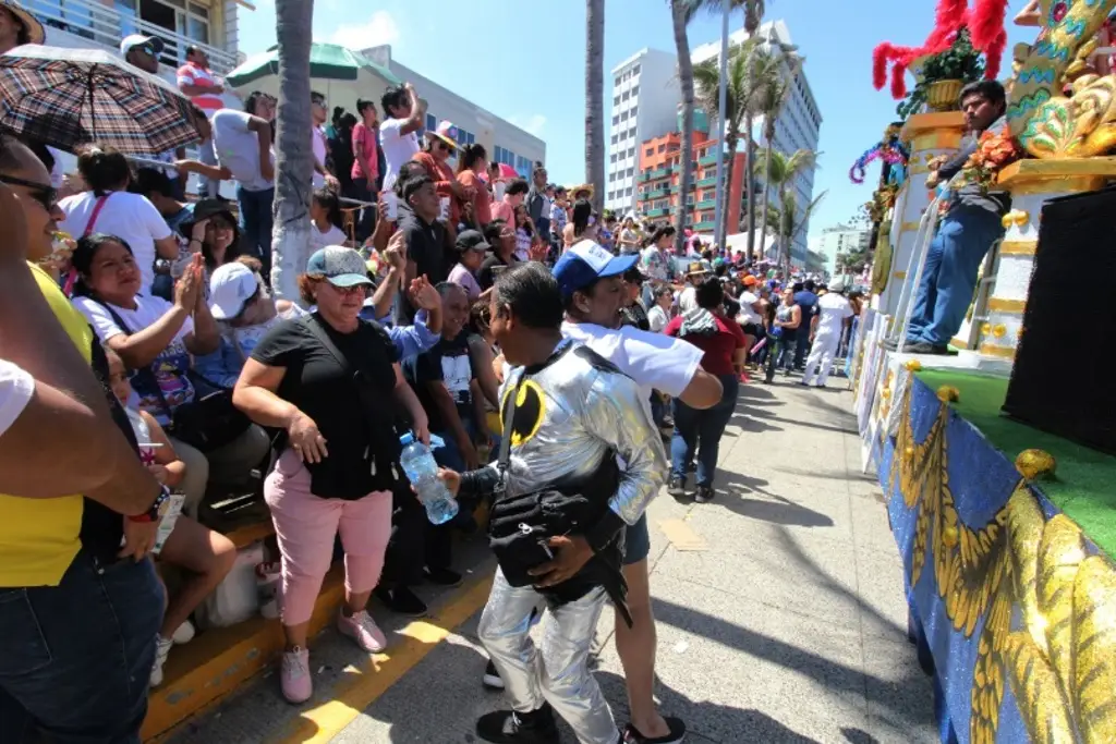 Imagen Estos son los precios de las gradas para el Carnaval de Veracruz