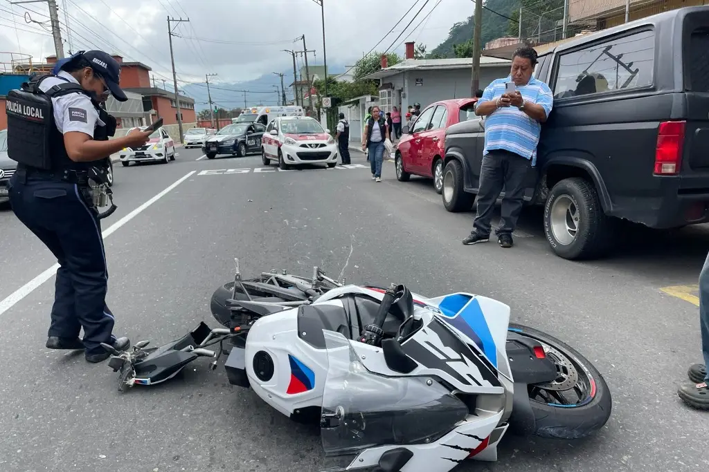 Imagen Fallece joven motociclista al chocar contra taxi en Orizaba