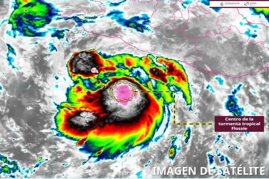 Imagen Sheinbaum advierte que Flossie pasará de tormenta a huracán en las próximas horas