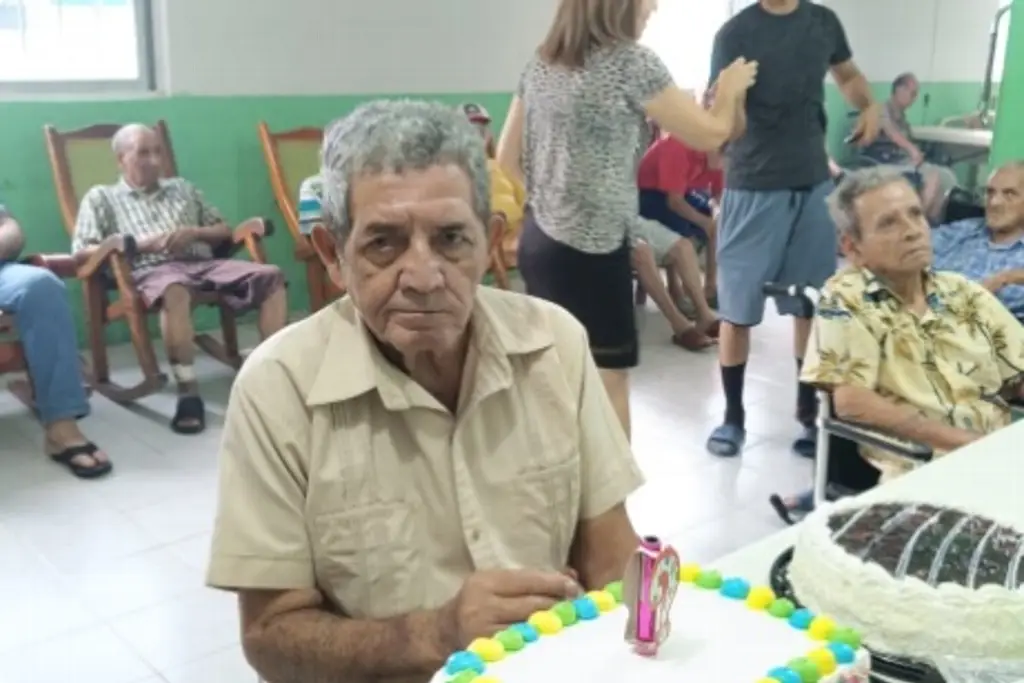 Imagen Aparece adulto mayor que se salió de asilo en Veracruz