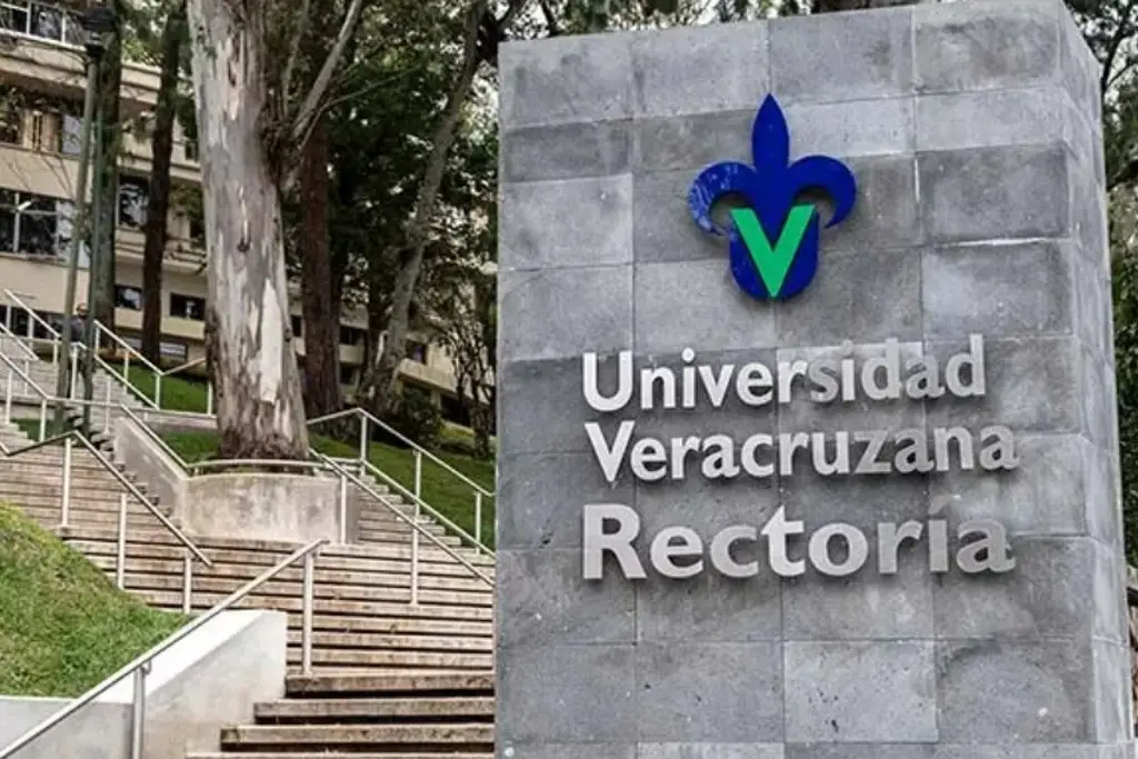 Imagen Jueces federales rechazan amparos contra prórroga del rector de la UV