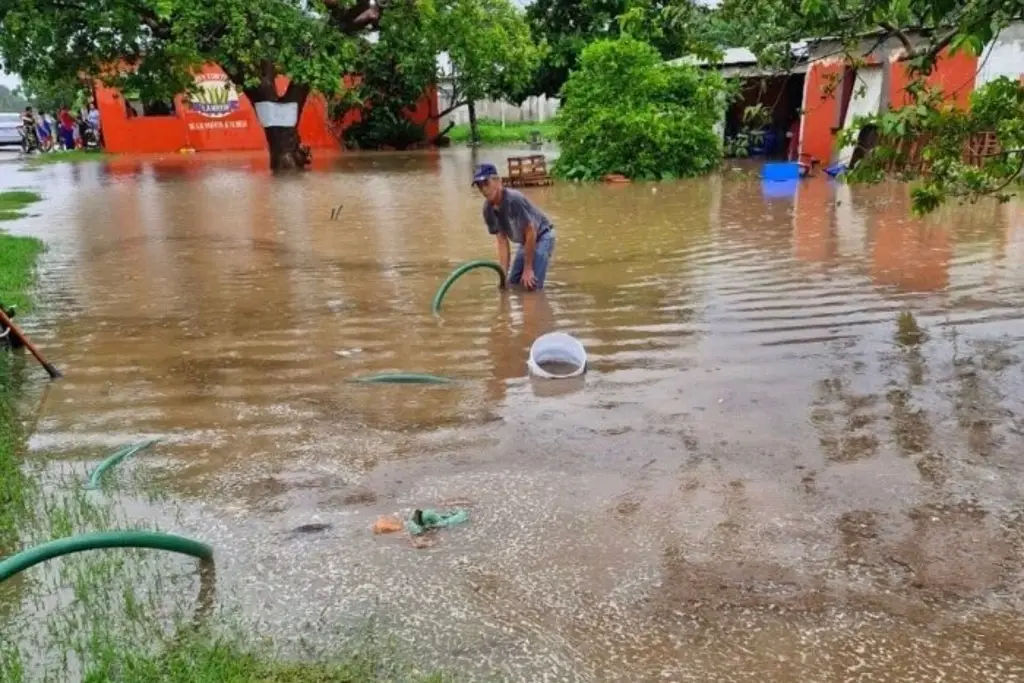 Imagen Reportan afectaciones en Tampico Alto y Pánuco por remanentes de Barry