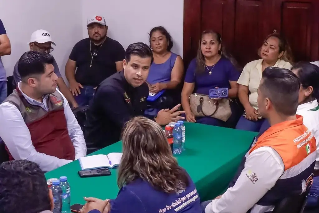 Imagen Realizan monitoreo ambiental en Mundo Nuevo, Coatzacoalcos, por fuertes olores