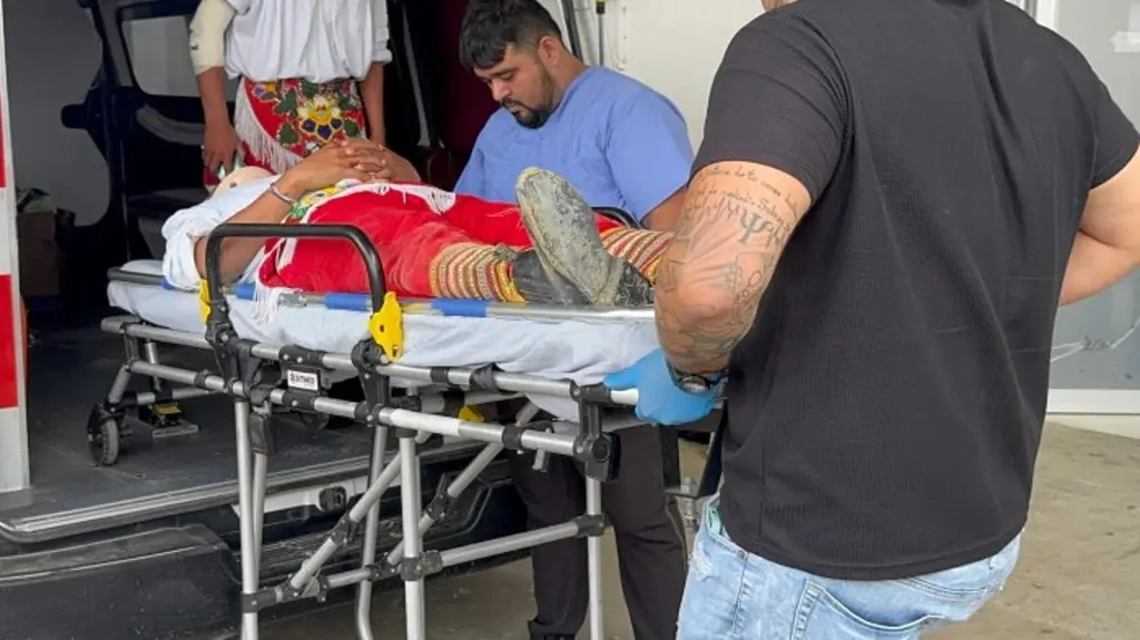 Imagen Tres voladores de Papantla siguen hospitalizados tras caída