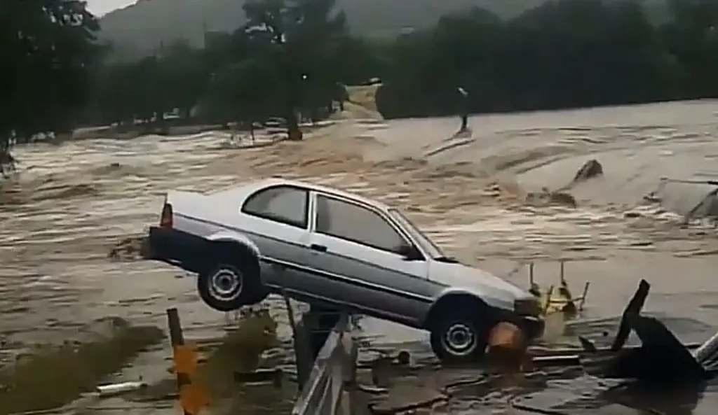Imagen Al menos 13 muertos y decenas de desaparecidos dejan inundaciones en Texas 