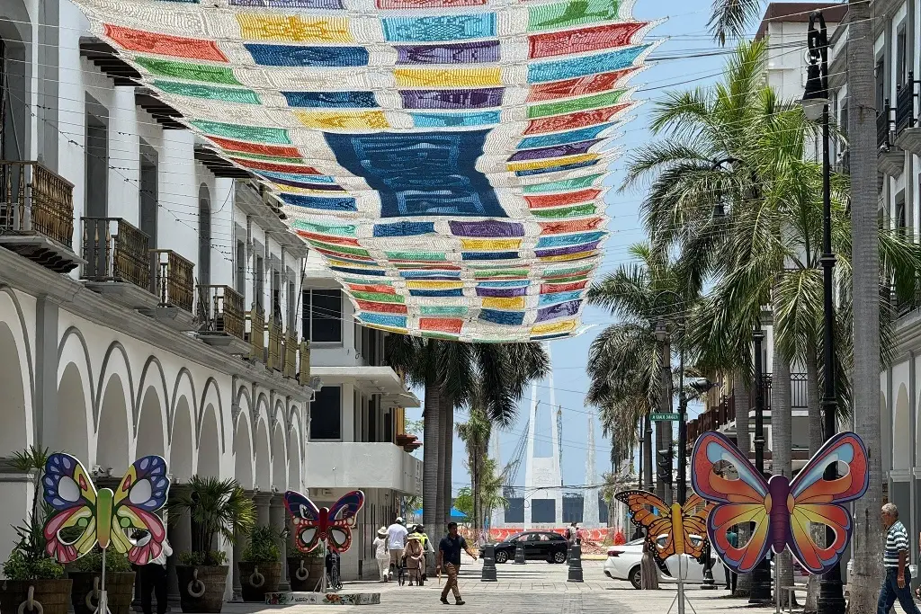 Lo logramos, por fin el Zócalo de Veracruz tiene conexión con el mar: Paty Lobeira