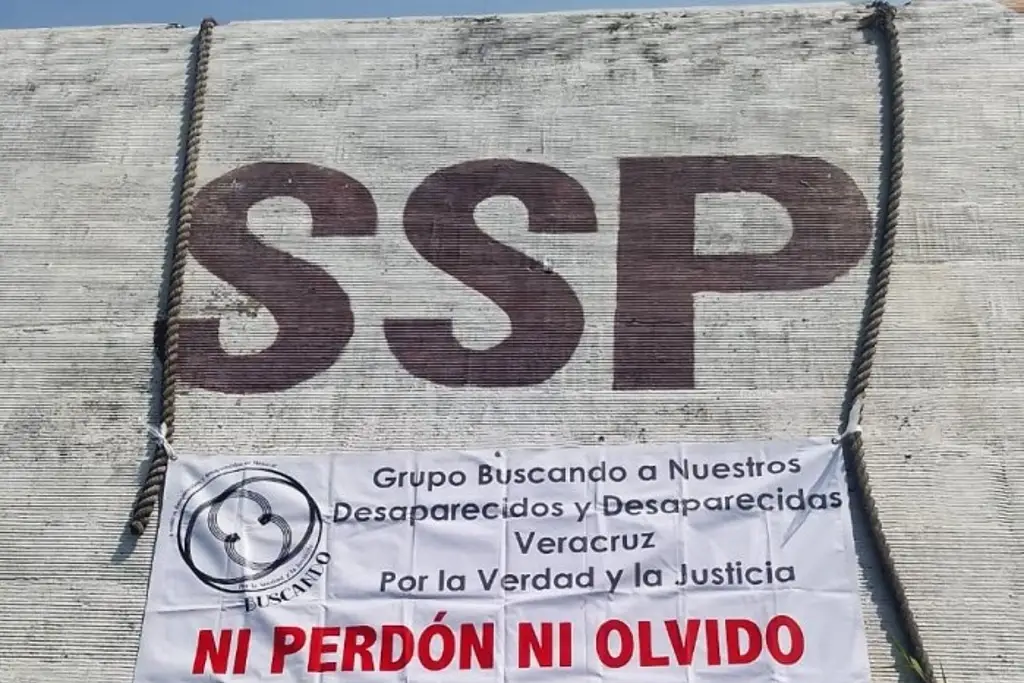 Imagen Colectivo ingresará por cuarta vez a la academia de policía de Veracruz para buscar fosas clandestinas