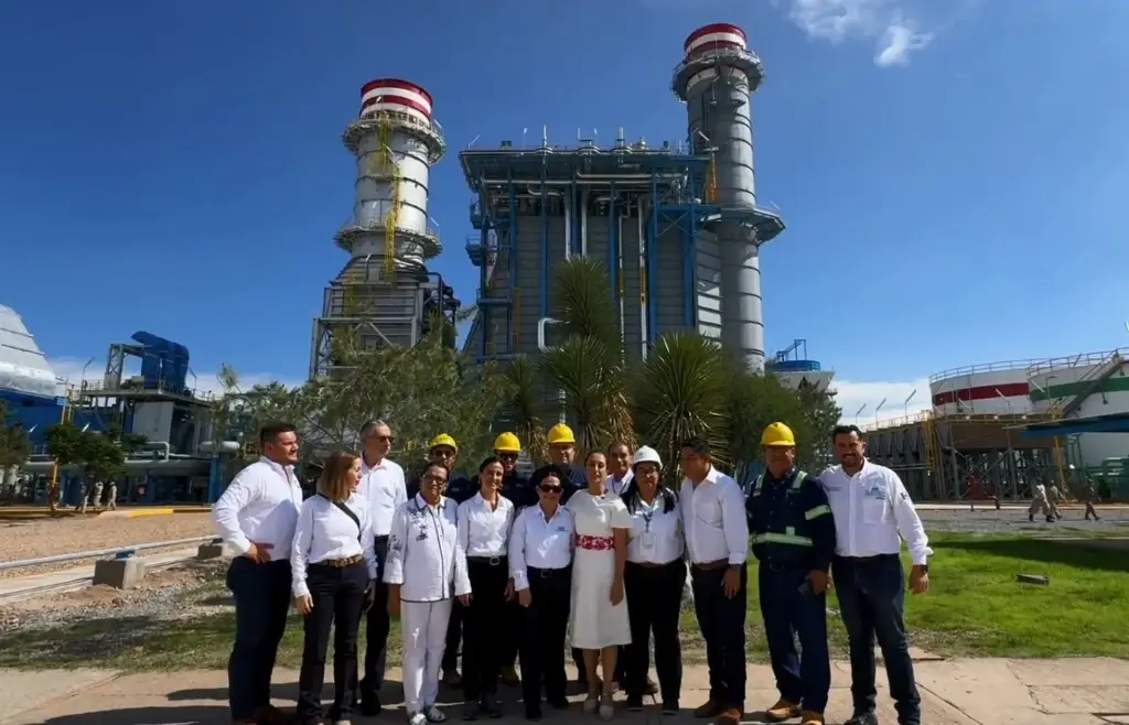 Imagen Inaugura Sheinbaum central de ciclo combinado para la CFE en SLP y anuncia la construcción de 60 más