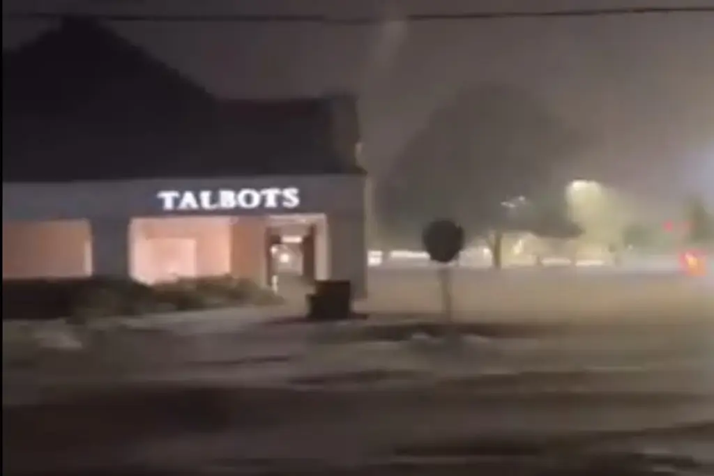 Imagen Tormenta tropical Chantal causa inundaciones en Carolina del Norte, EU (video)