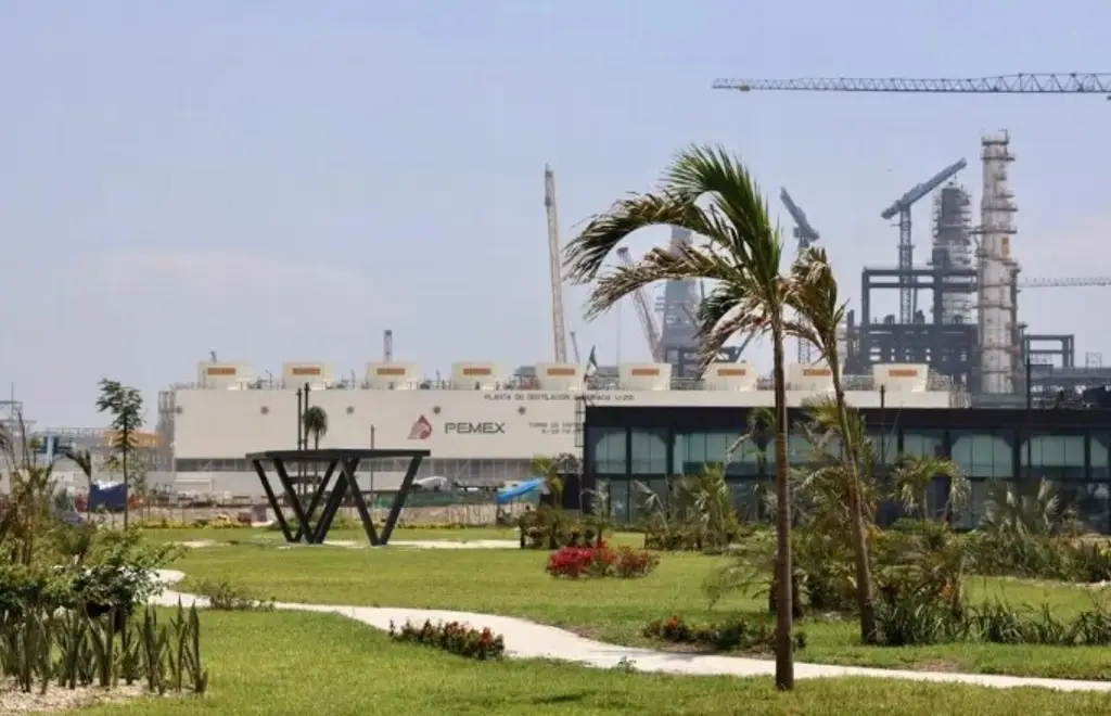 Imagen Refinería de Dos Bocas tuvo un problema eléctrico, pero ya está funcionando: Sheinbaum 