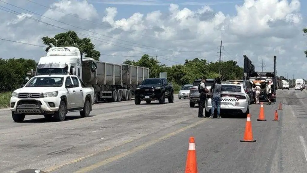 Imagen Se registra cierre parcial de circulación en carretera de Veracruz 