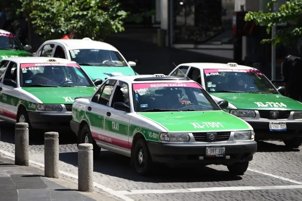 Imagen Ricardo Ahued dice que tarifas de taxi en Xalapa siguen en negociación