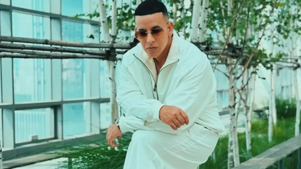 Imagen Daddy Yankee vuelve al ruedo con su nueva canción 'Sonríele'