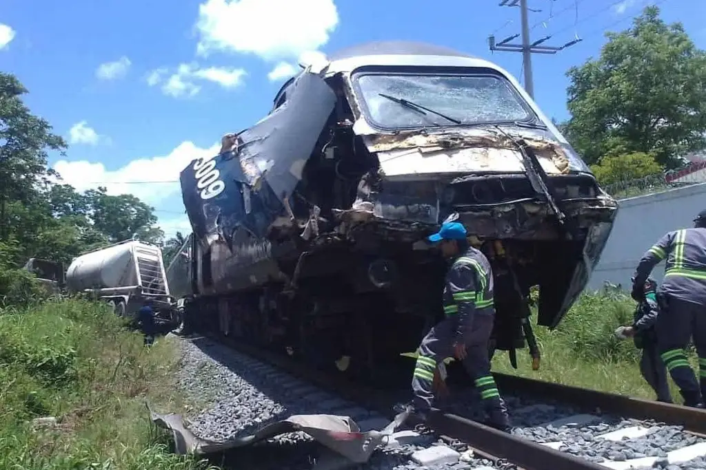 Imagen Choca tráiler con Tren Interoceánico en Tabasco