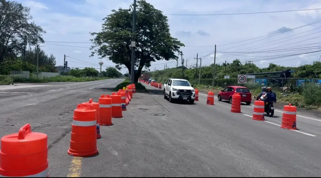 Imagen Cierre parcial de la carretera federal Veracruz-Xalapa y el acceso al Kilómetro 13.5