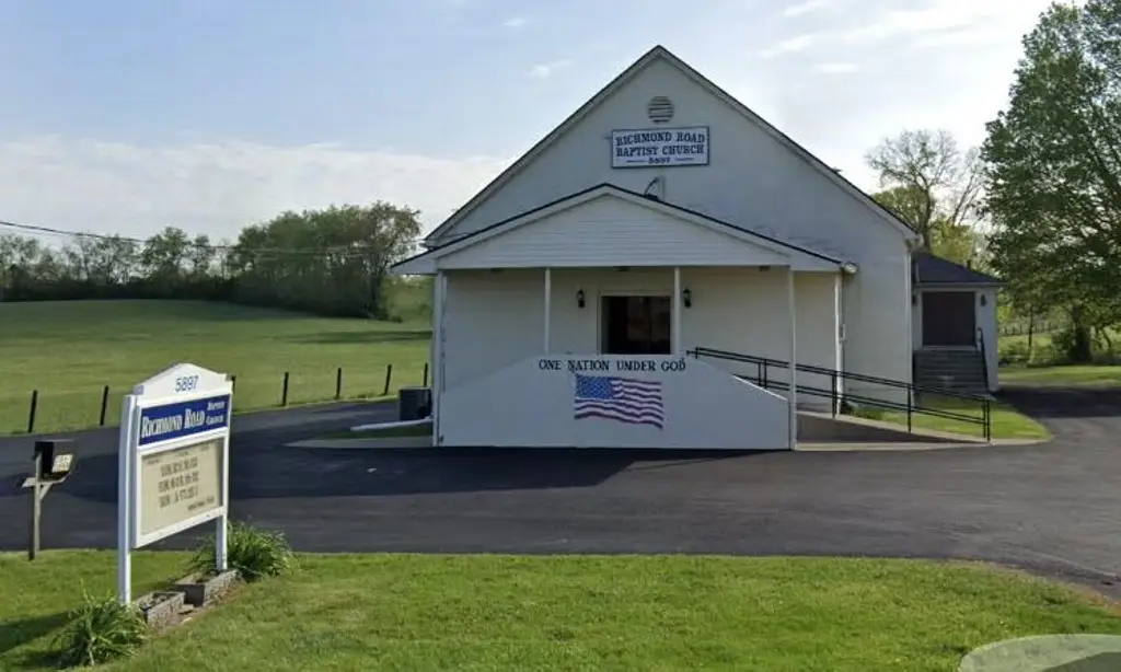 Imagen Hombre disparó contra policía y asistentes de iglesia en Kentucky; fue abatido tras ataque