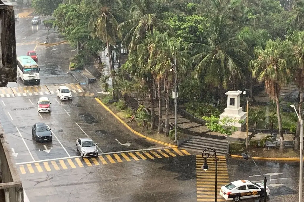 Imagen ¿A qué hora disminuirán las condiciones de lluvia en Veracruz?