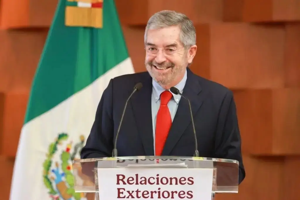 Imagen “Juan Ramón de la Fuente hace un gran trabajo en SRE”: Sheinbaum descarta renuncia 