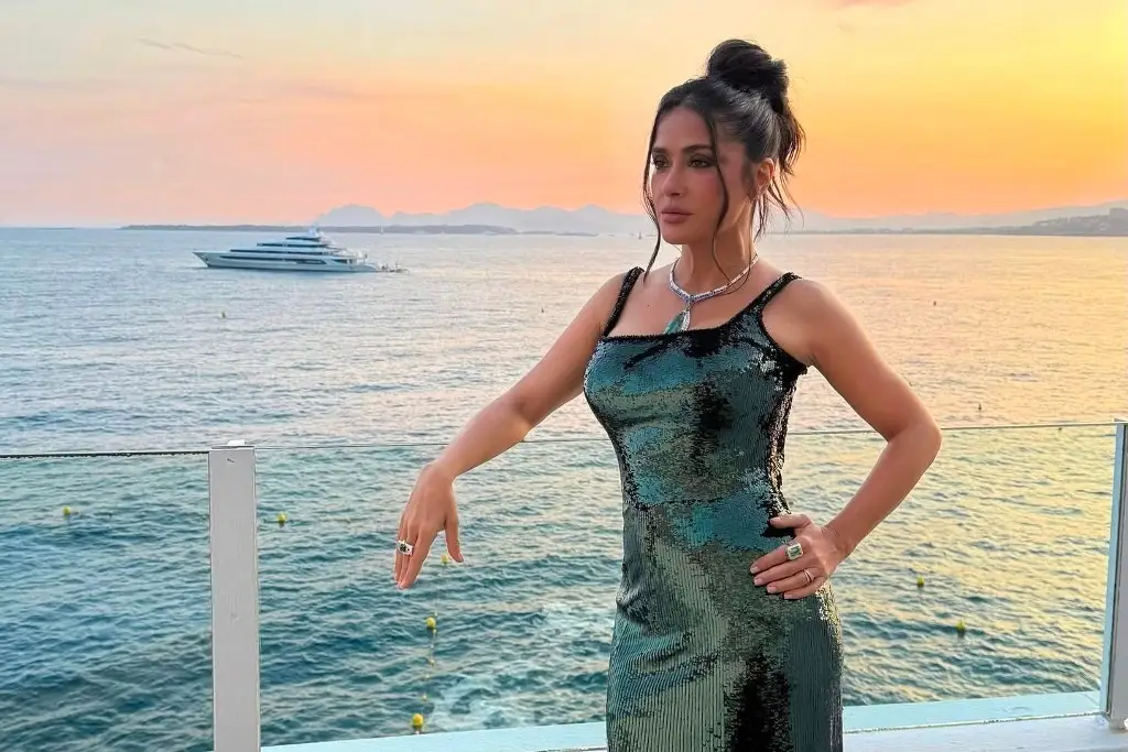 Imagen Nos da gusto la visita de Salma Hayek y Angelina Jolie: Unanue les da la bienvenida a Boca del Río 