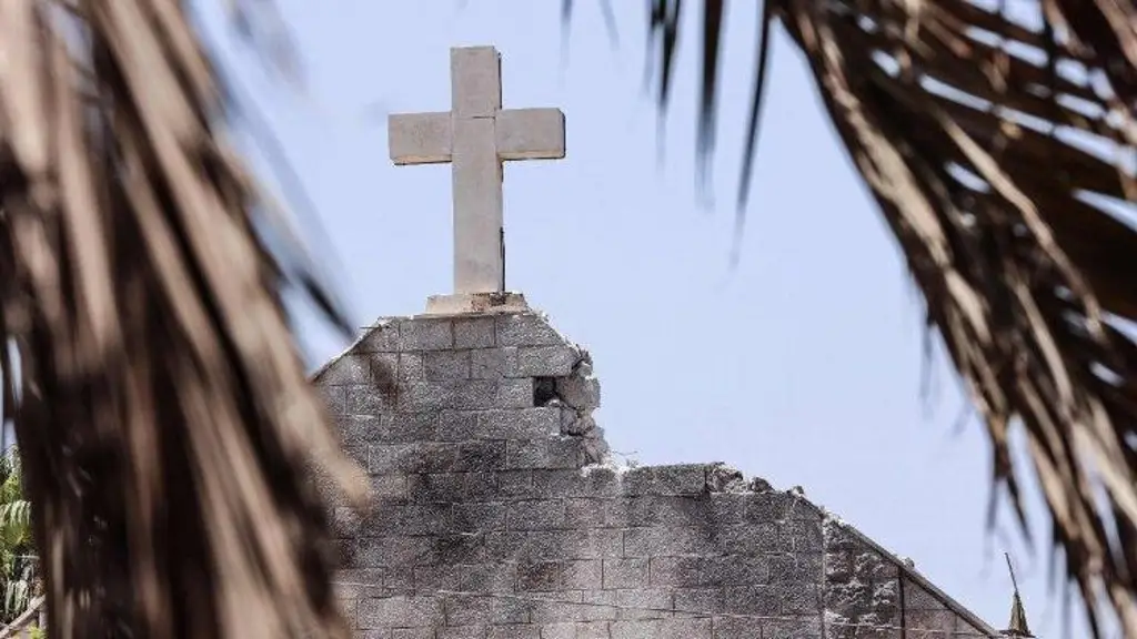 Imagen Misil israelí impactó la única iglesia católica en Gaza; Netanyahu dice que fue una 'munición perdida'