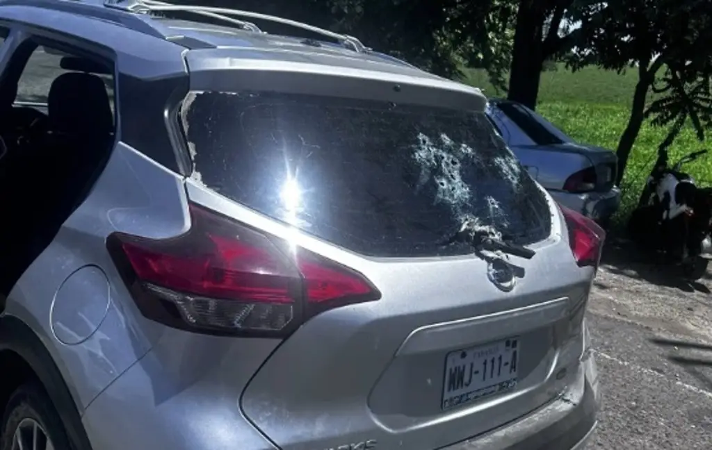 Imagen Reportan persecución y balacera entre presuntos delincuentes en carretera de Tabasco 
