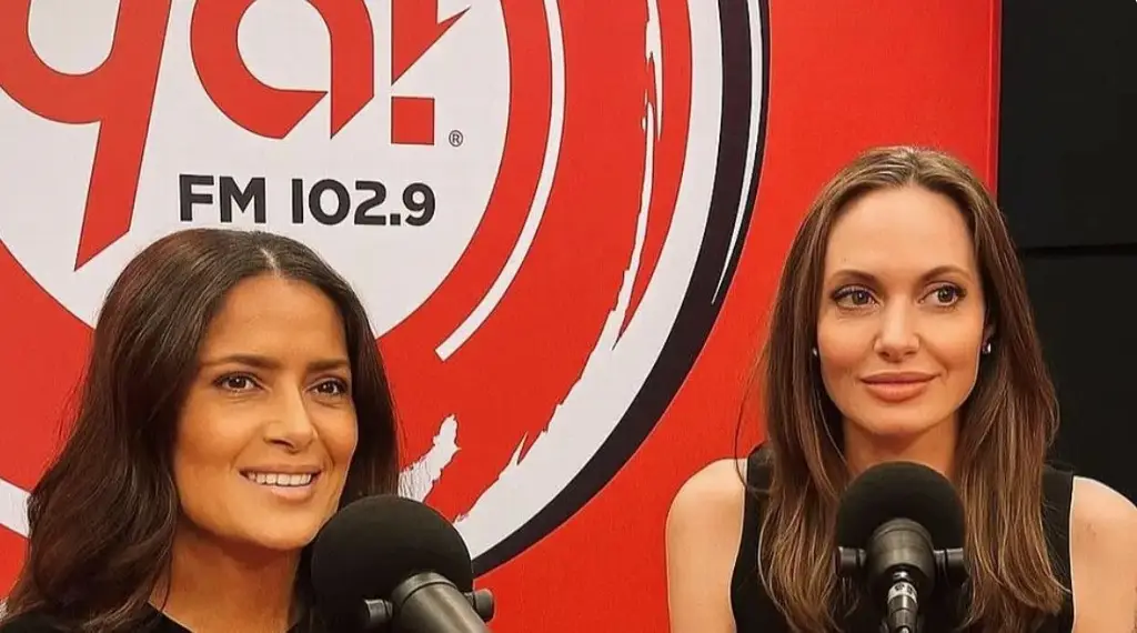 Imagen Salma Hayek y Angelina Jolie 'no se perdieron ni el edificio Pazos en Veracruz' (+Fotos)