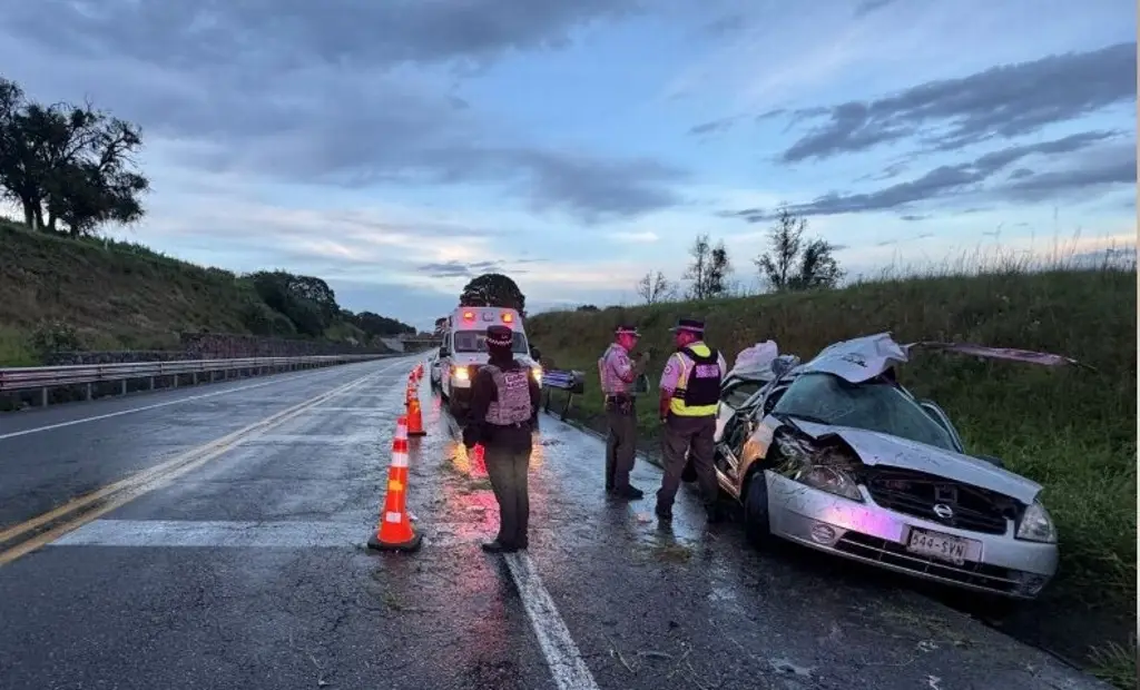 Imagen Cierre parcial por accidente en carretera hacia Veracruz