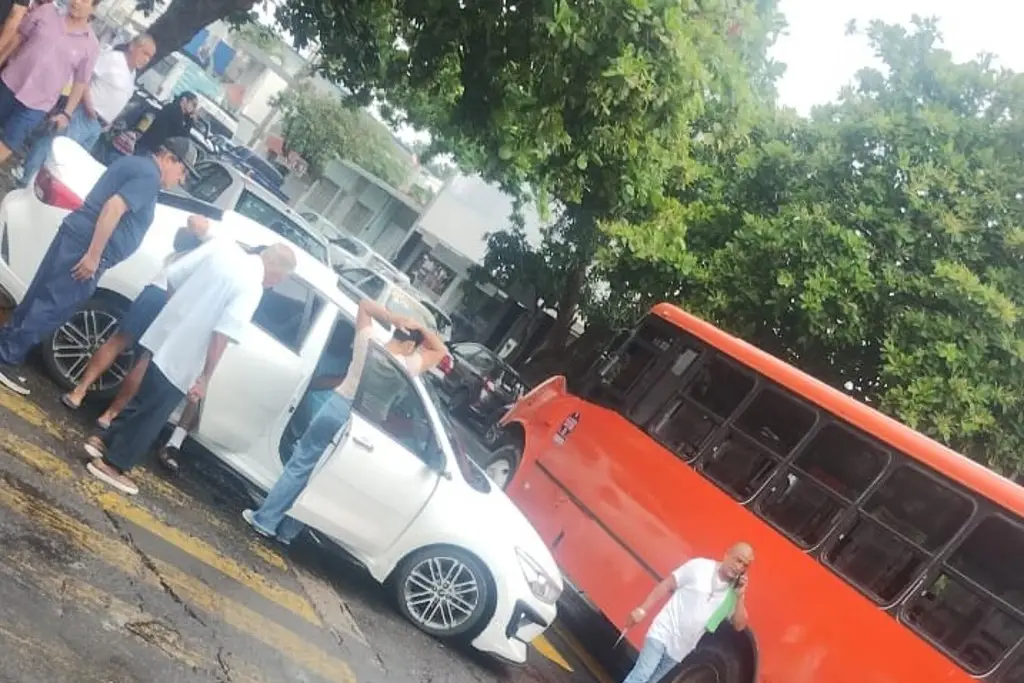 Imagen Fuerte accidente en calles de Veracruz 