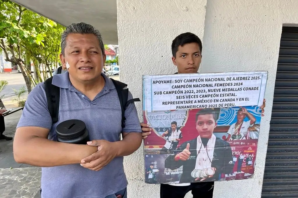 Imagen Joven veracruzano botea para poder ir a Perú y traerse el campeonato de ajedrez