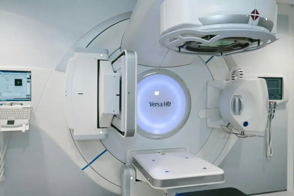 Imagen Paciente con cáncer canalizado por IMSS espera en breve recibir tratamiento en la UV 