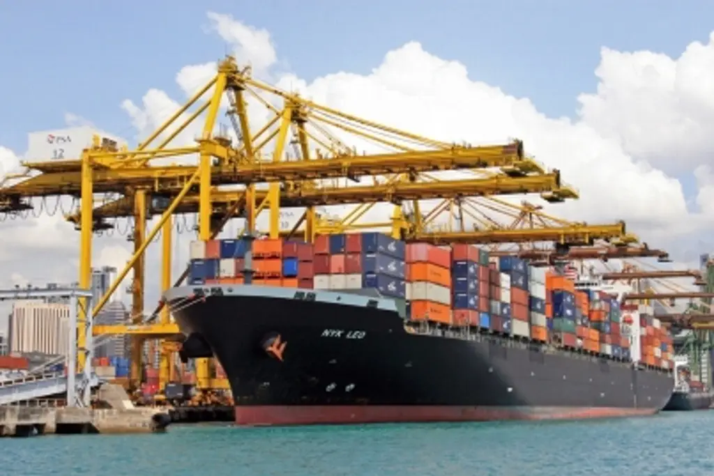 Imagen Por mal tiempo, operaciones del Puerto de Veracruz bajan 13%: Marina