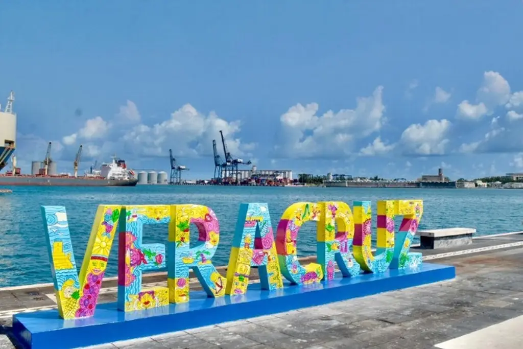 Imagen Hay que aprender inglés y mejorar infraestructura para recibir cruceros, afirman hoteleros de Veracruz
