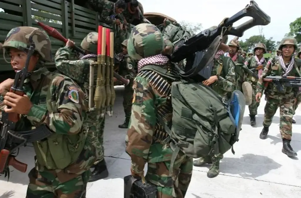 Imagen Continúan hostilidades entre Tailandia y Camboya; suman ya 14 muertos