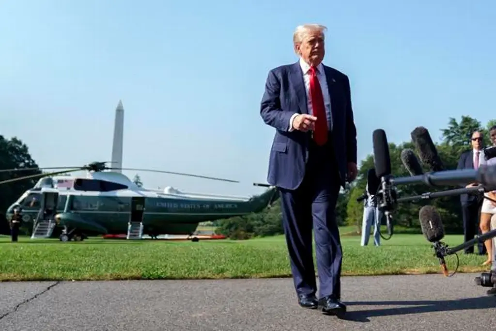 Imagen Trump dice que la inmigración ilegal es 'una invasión que está matando a Europa'