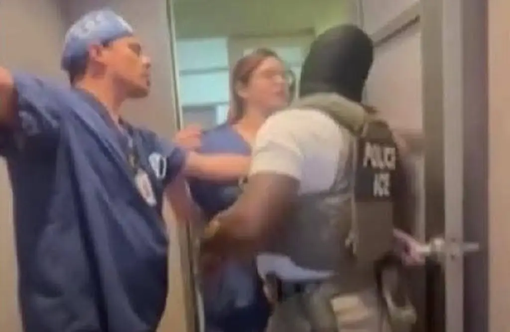 Imagen Acusan a dos trabajadores de la salud por interferir en arresto migratorio en California