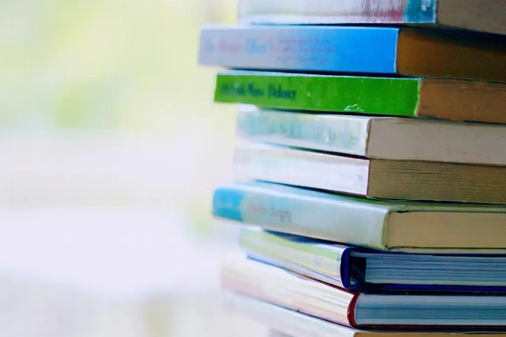 Imagen Realizan reciclaje de fin de curso, reciben libros, libretas y otros materiales