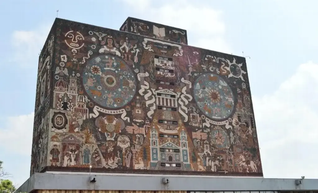 Imagen Cuatro jóvenes obtienen puntaje perfecto entre los 19 mil aspirantes de la UNAM