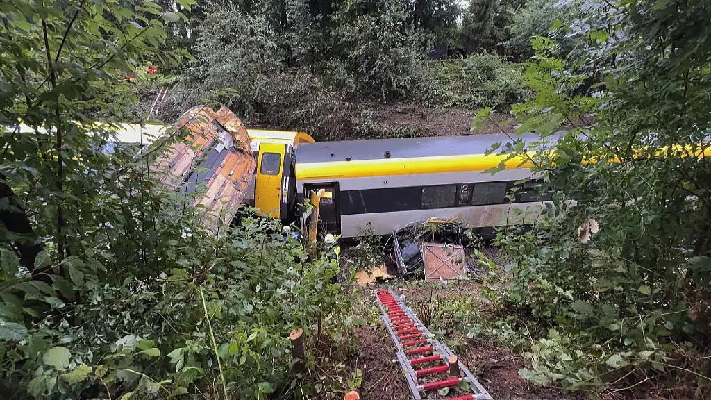 Imagen Confirman tres muertos y varios heridos graves por accidente de tren en Alemania
