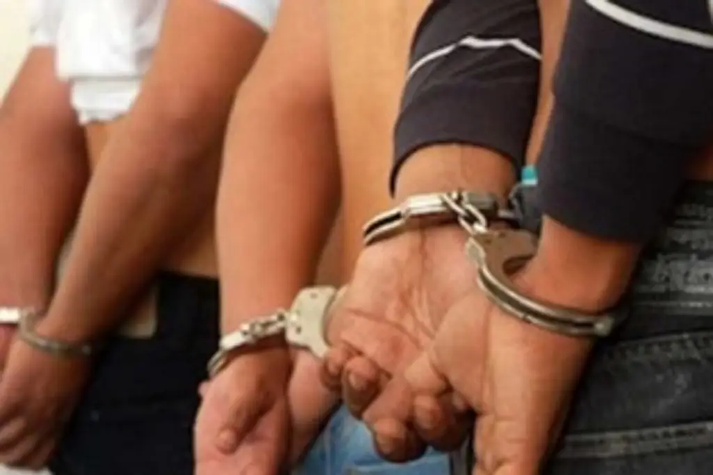 Imagen Tras jornada violenta, suman 27 personas detenidas en Aguascalientes