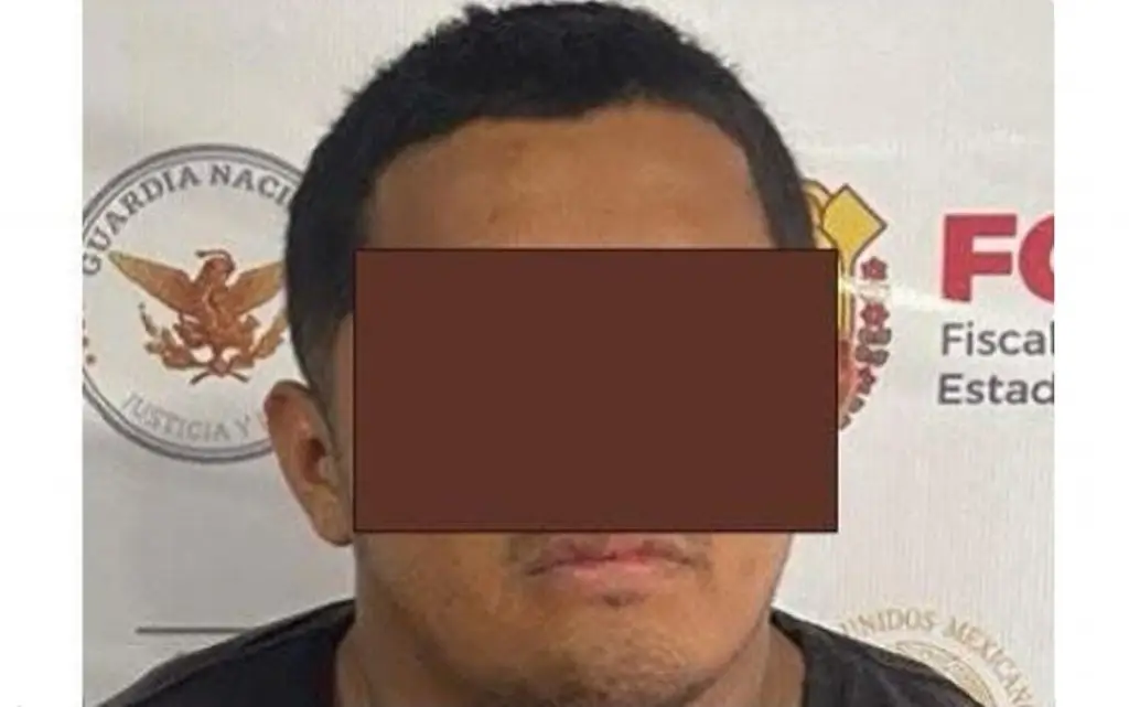 Imagen Dan prisión preventiva a presunto extorsionador detenido en plaza comercial de Veracruz 