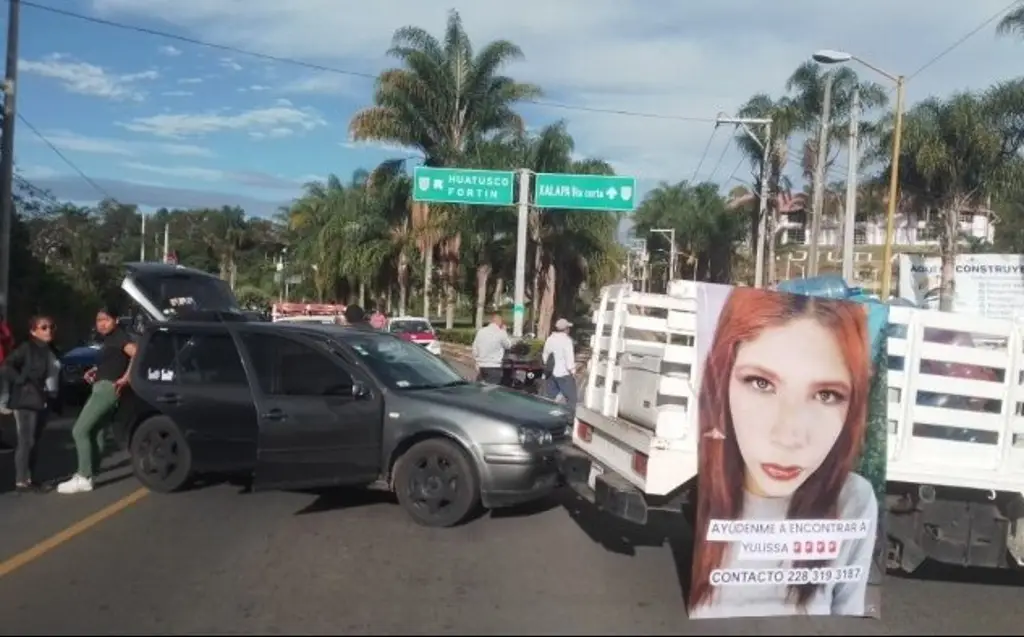 Imagen Yulissa cumple 12 días desaparecida; bloquean carretera Huatusco-Xalapa para exigir su búsqueda