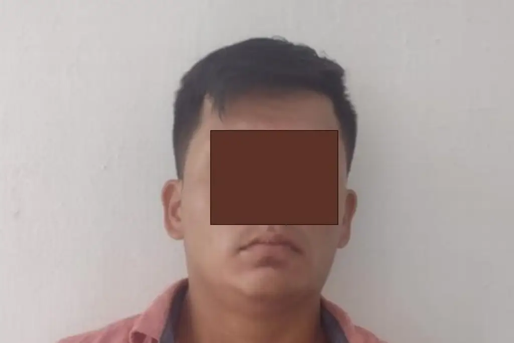 Imagen Detienen a hombre tras ataque armado en Hospital de Tuxpan que dejó un muerto y un herido