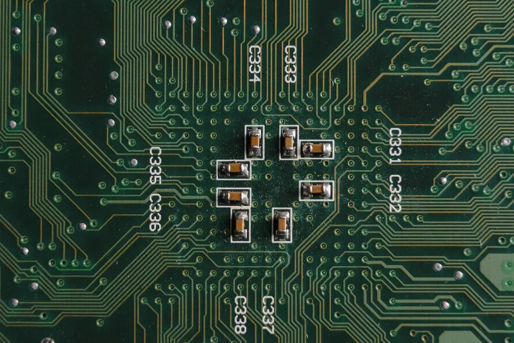 Imagen Jóvenes de Veracruz serán capacitados para diseñar semiconductores empleados para la tecnología
